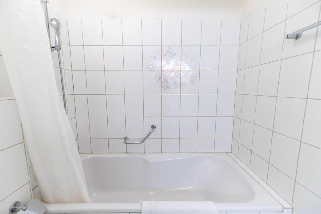 Executive 1 Bedroom Flat, City Center Zurych Zewnętrze zdjęcie