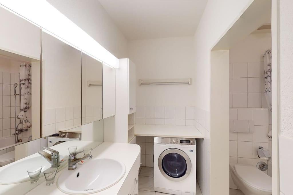 Executive 1 Bedroom Flat, City Center Zurych Zewnętrze zdjęcie